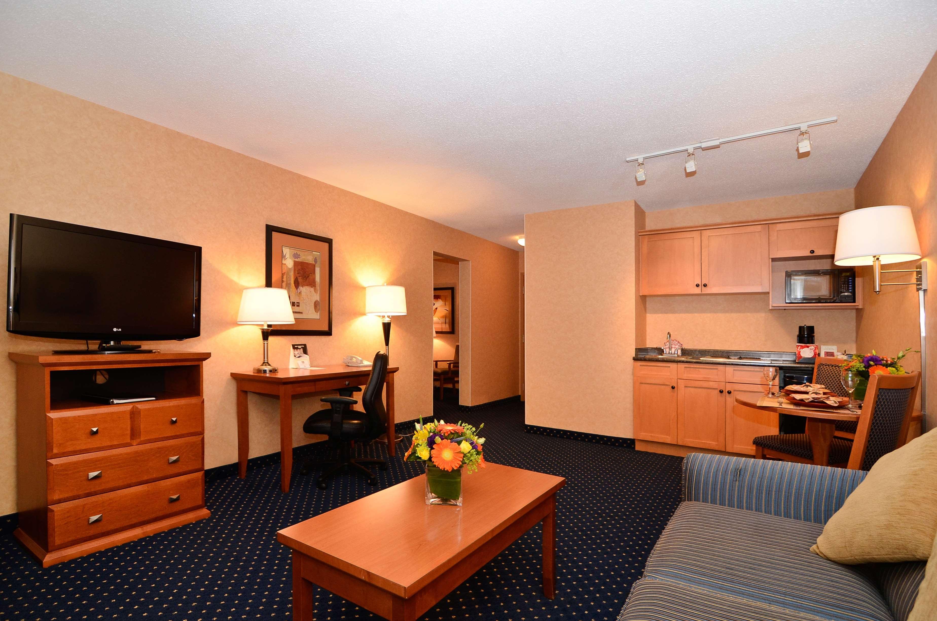 Best Western Plus Langley Inn Esterno foto